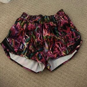 Super cute lululemon hotty hots